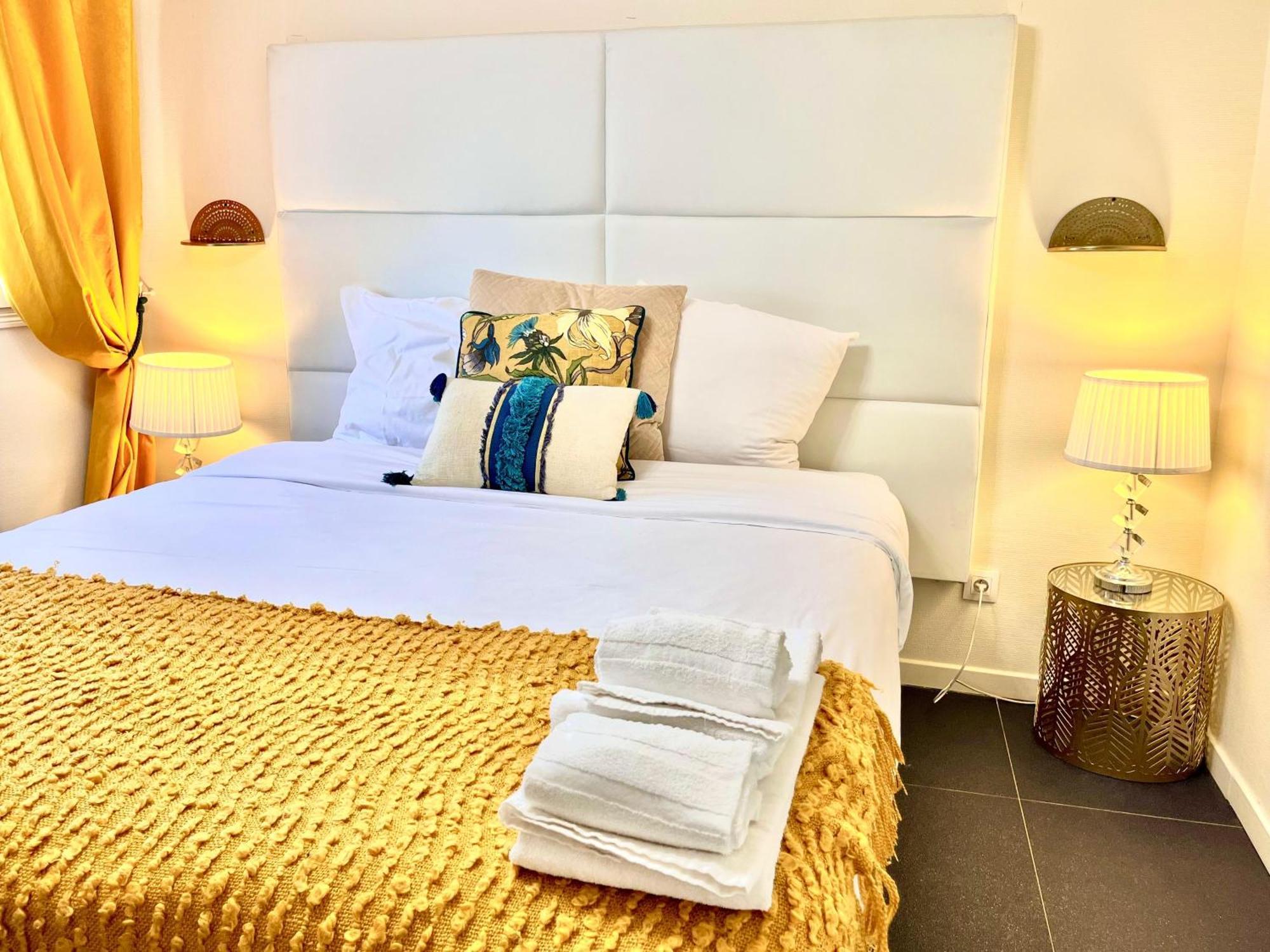 Sunny Suite By Leslodgespa บลอทส์ไซม์ ภายนอก รูปภาพ